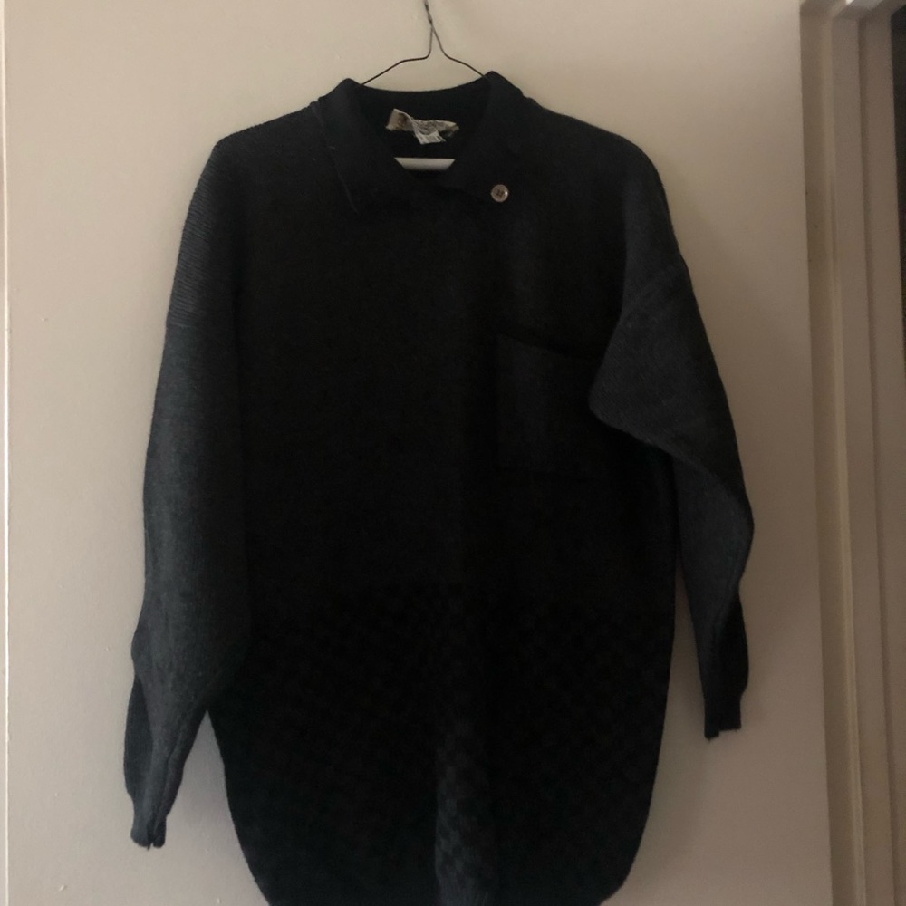 Women’s sweater black and gray 100% wool size Large